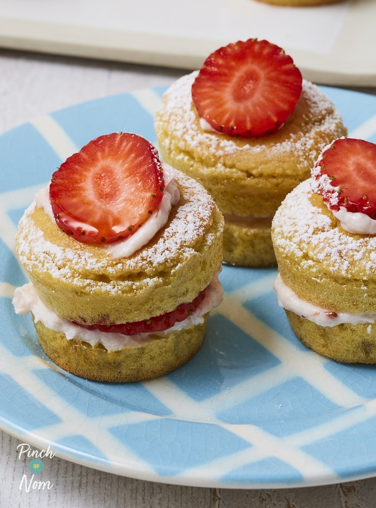 Mini Strawberry Sponges Slimming Weight Watchers Friendly