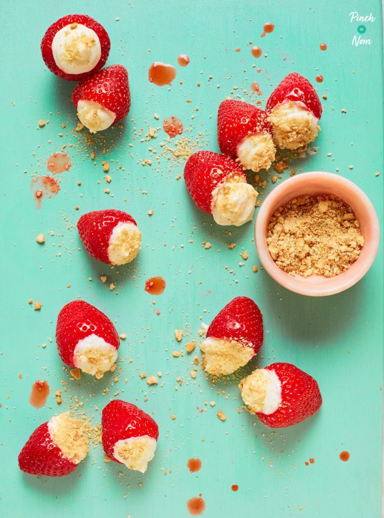 Cheesecake Stuffed Strawberries - Pinch of Nom Slimming Recipes