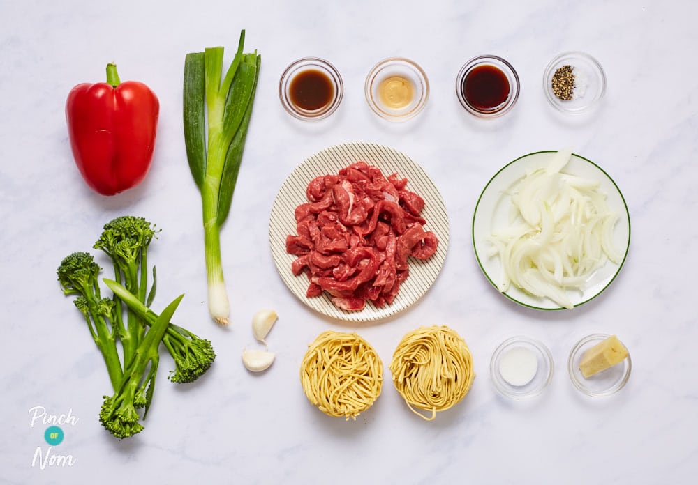 Beef and Broccoli Noodle Bowls - Pinch of Nom Slimming Recipes