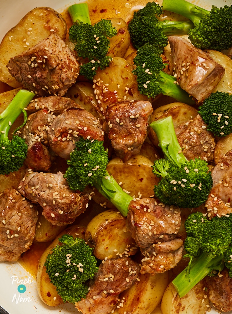 Bang Bang Pork with Spicy Roast Potatoes - Pinch of Nom Slimming Recipes