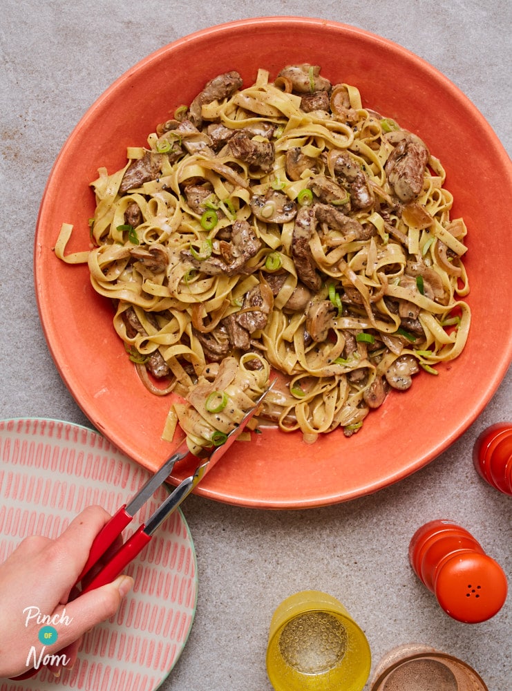 Creamy Peppered Beef Pasta - Pinch of Nom Slimming Recipes